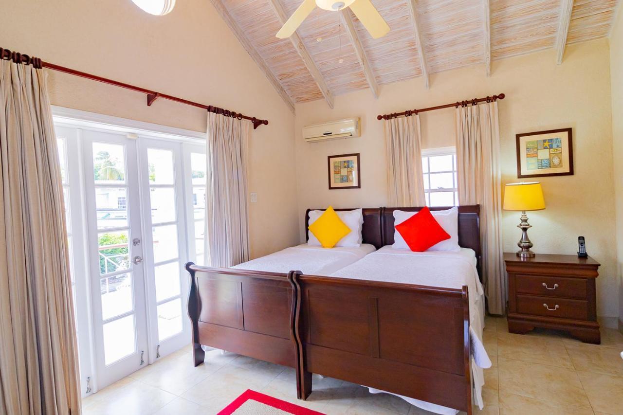 Bianca Bay 3 Bedroom West Coast Beach Front Villa Сент-Джеймс Екстер'єр фото
